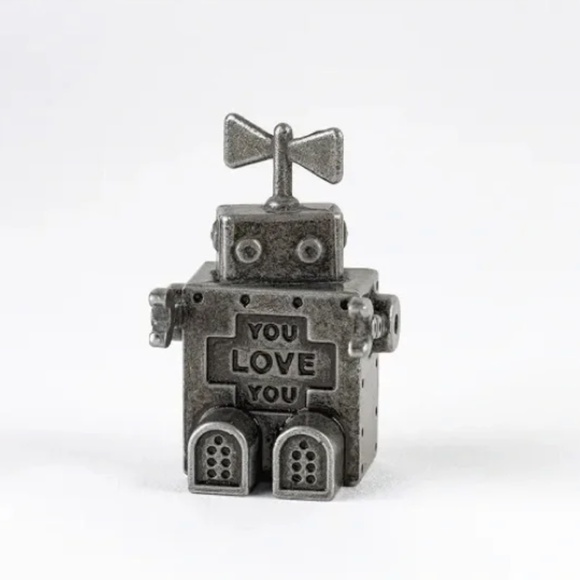 2026 Hobonichi Robot Paperweight & Multi-Color Pen - Picture 5 of 8